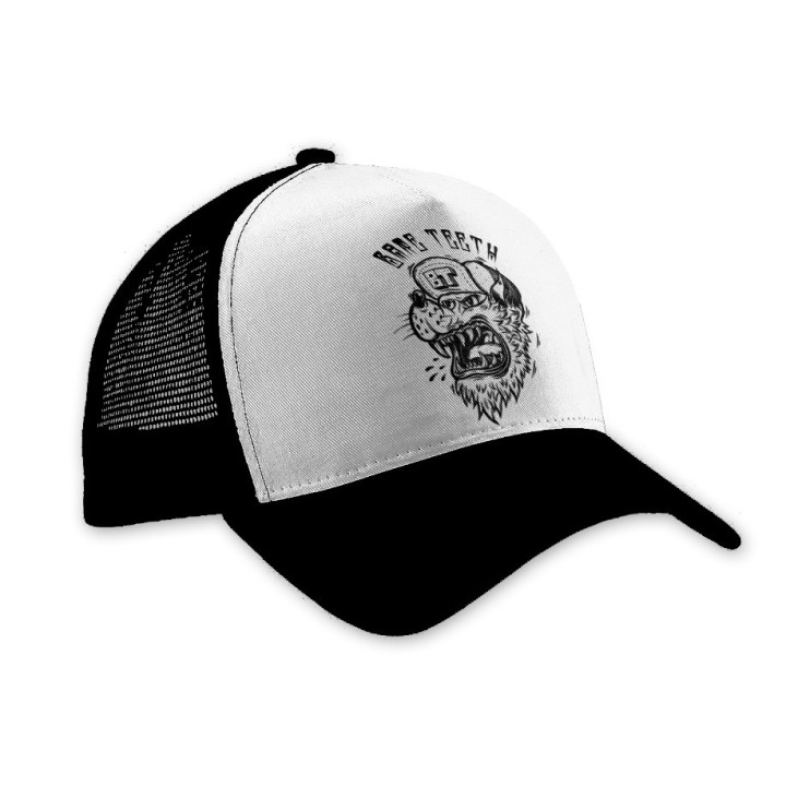 Geborduurde gepersonaliseerde mesh & trucker petten | Distrolution Merch